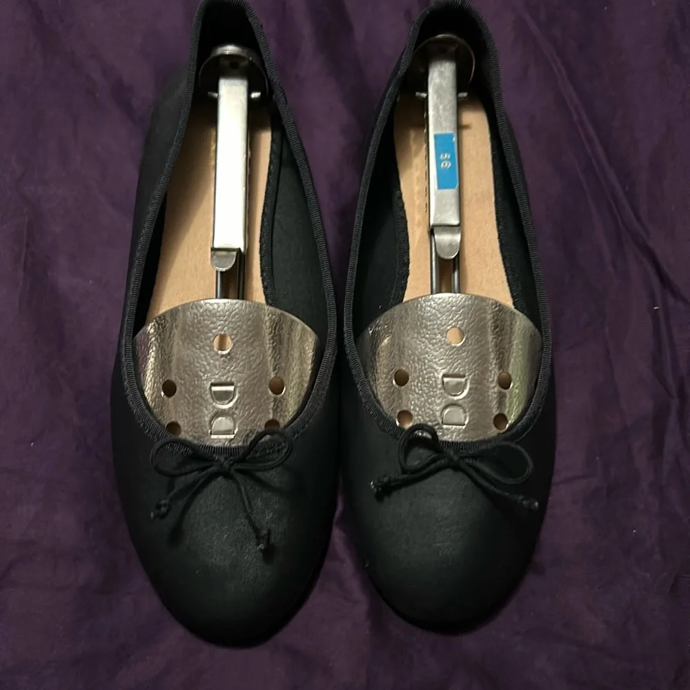 Oldnavy ballet flat size 9